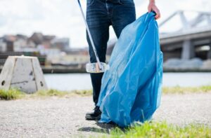 River Cleanup World: a world wide action against litter on 6 June 2021.