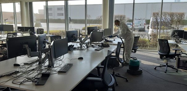 Terug naar kantoor na corona: een nieuwe aanpak voor de schoonmaak.