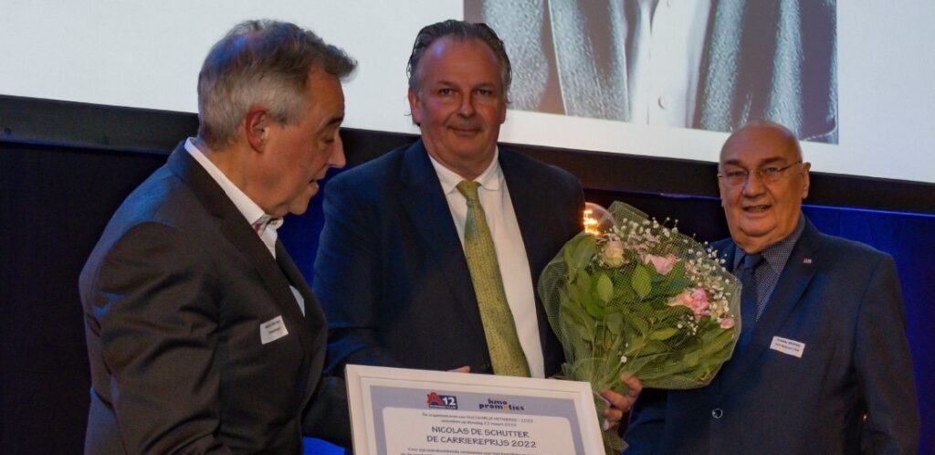 Nicolas de Schutter van Multi Masters Group ontvangt de KMO Carrièreprijs 2022