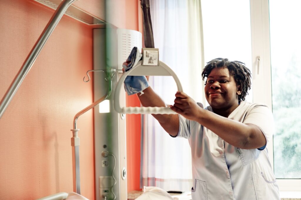 Vacature: Cleaning Masters zoekt personeel voor de schoonmaak in een ziekenhuis in de regio Geel (provincie Antwerpen).