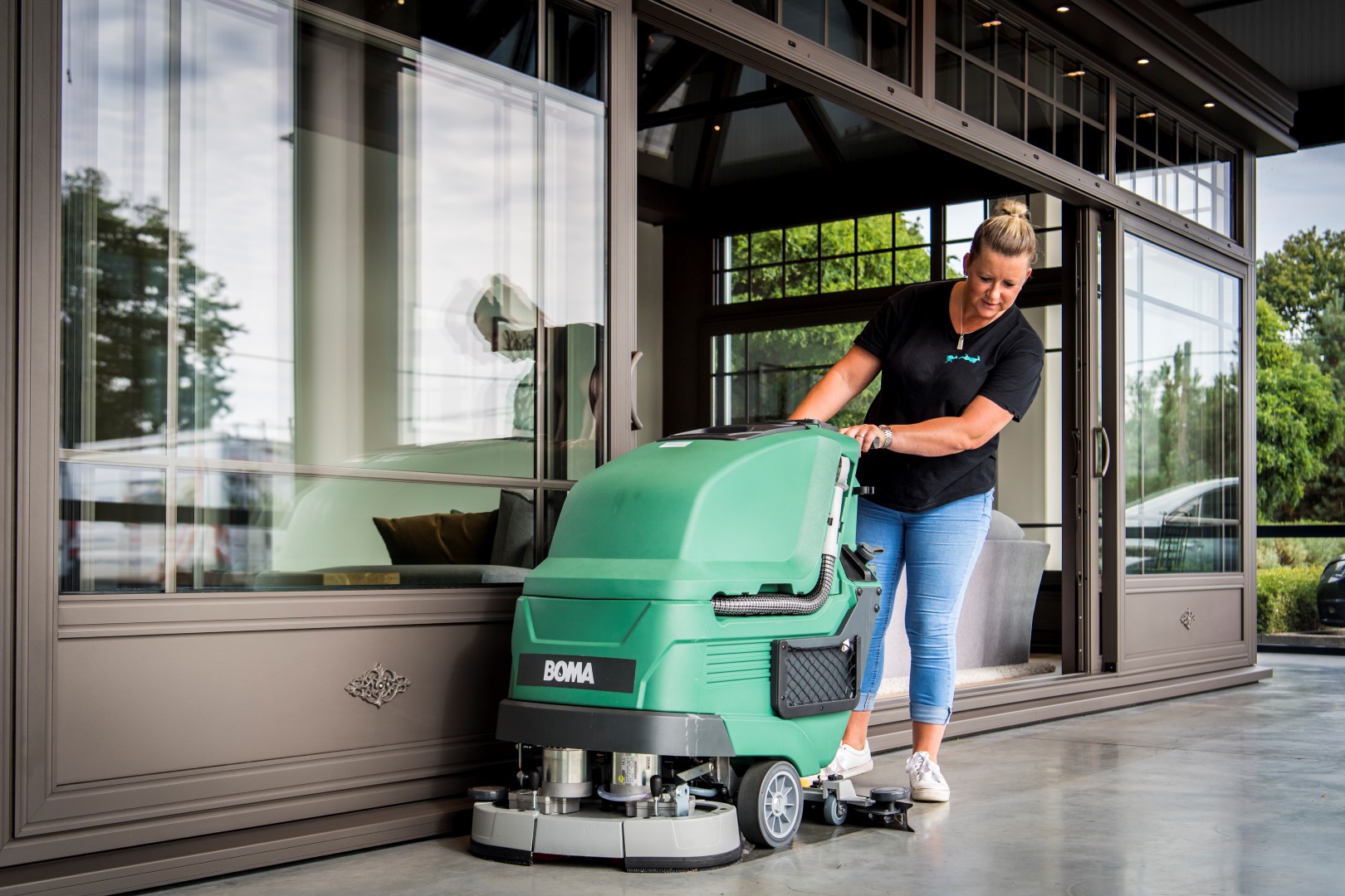 Cleaning Masters looks after the cleaning of the showrooms and offices at Willems Veranda's.