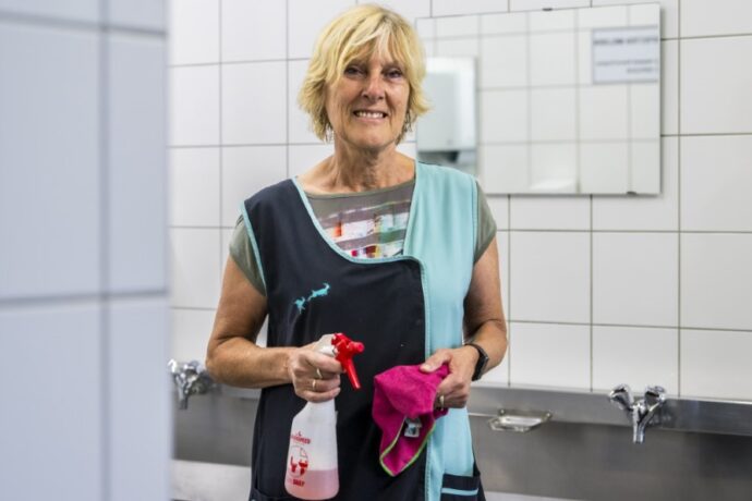 Hilde heeft ruim 34 jaar werkervaring als schoonmaakster bij Cleaning Masters.