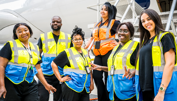 diversiteit - inclusie - schoonmaak - schoonmaakmedewerkers - blije collega's - Multi Masters Group