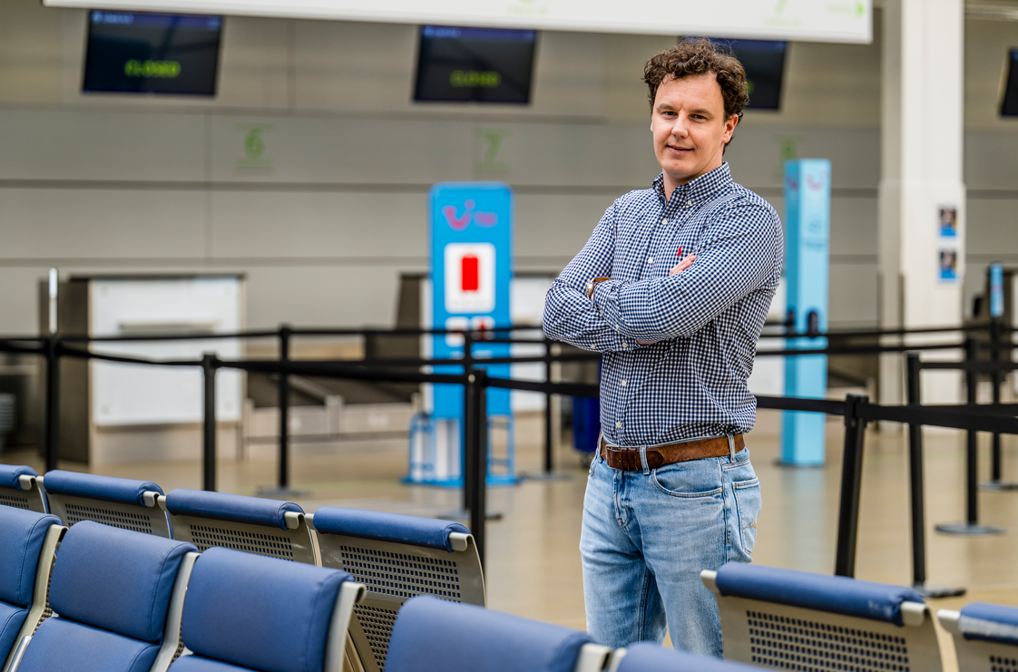 Jeroen Van Sevenant - technical manager - Luchthaven Oostende - Brugge - testimonial Cleaning Masters - Foto Multi Masters Group