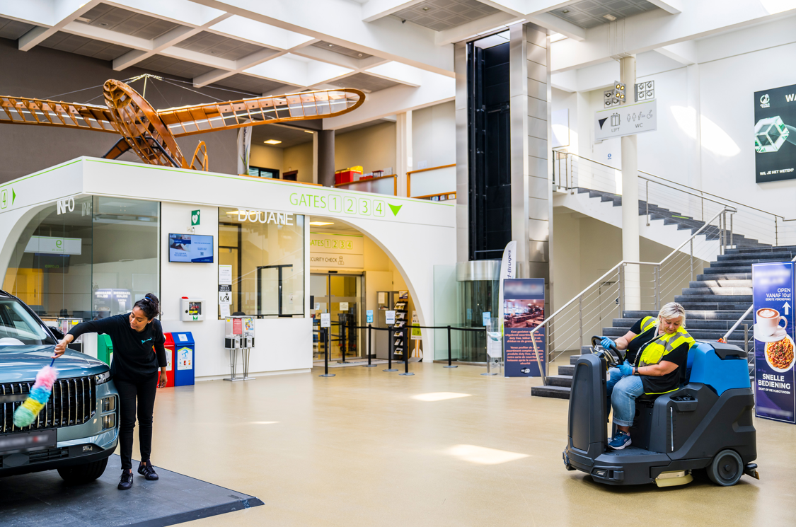 schoonmaak - inkomhal - luchthaven - Oostende - Brugge - Cleaning Masters - testimonial Multi Masters Group